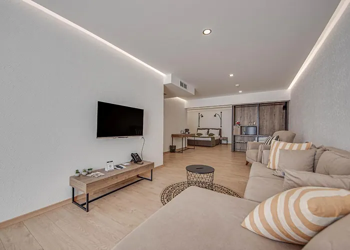 Olive Созополь